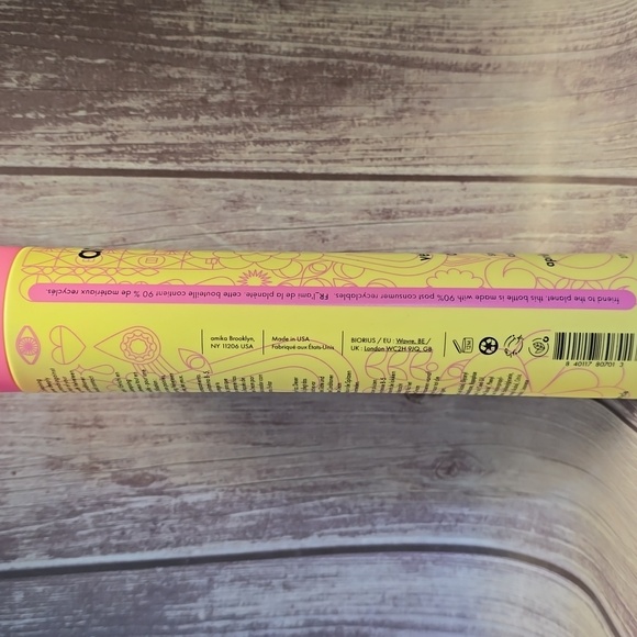 Amika Velveteen Dream Smoothing Conditioner 9.2oz - Picture 3 of 3